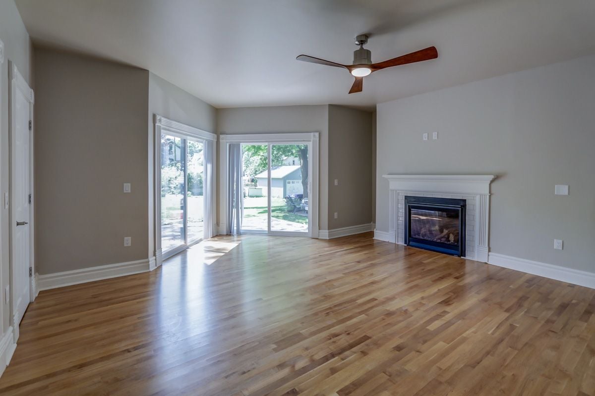 For Rent: 1213-15 Vilas Ave
