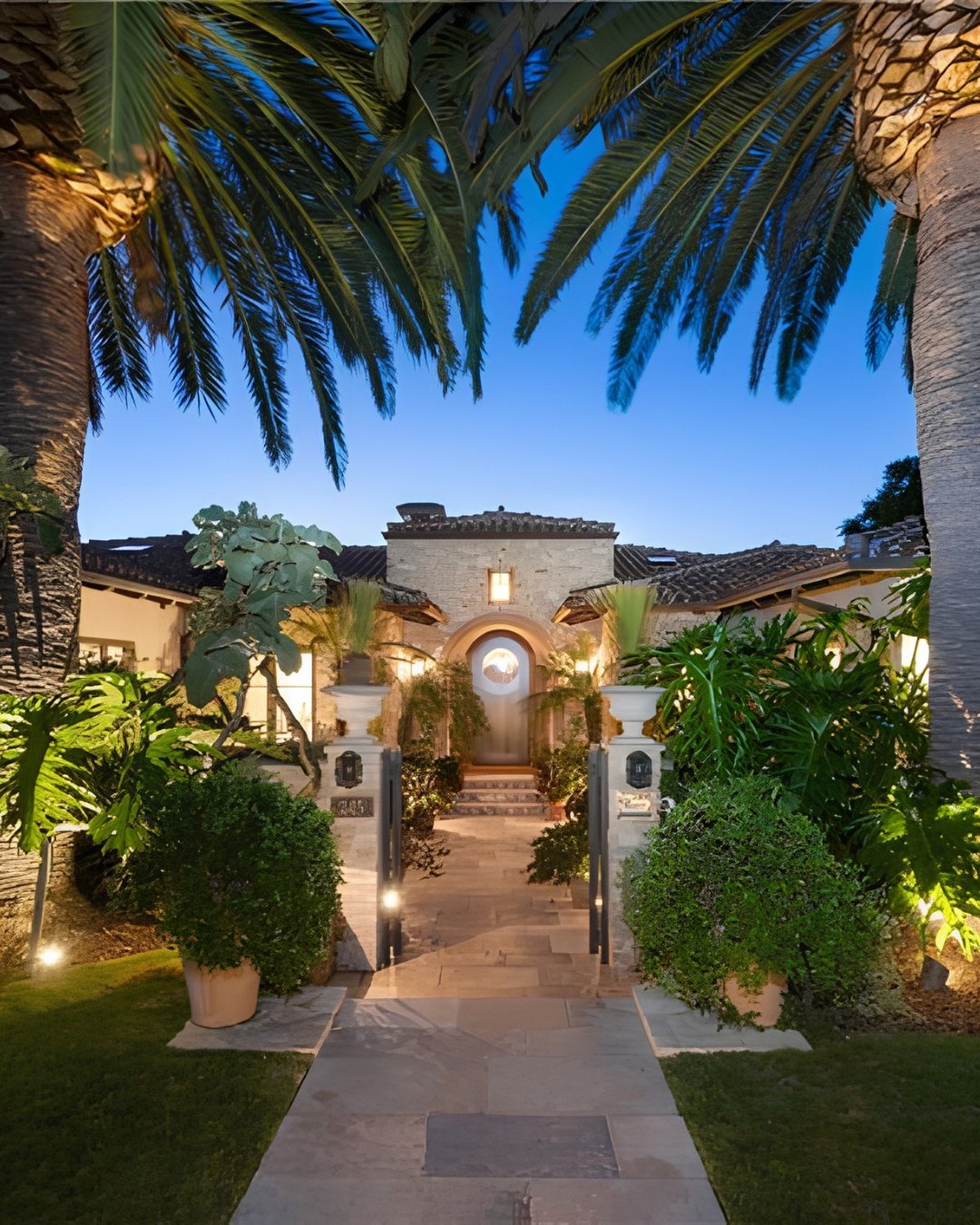LA’S BIGGEST SALE NEVER HIT THE MARKET. IT WASN’T THE ONLY ONE.