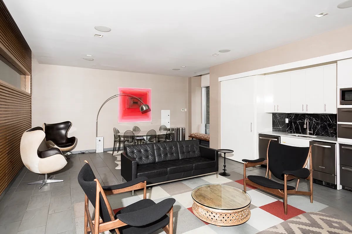 5-49 Borden Ave, #2K