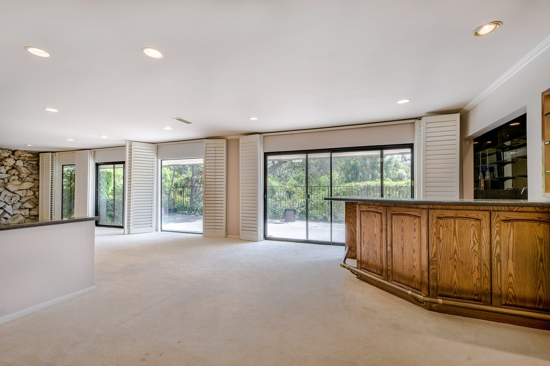 9545 Hidden Valley Rd, Hidden Valley Colony