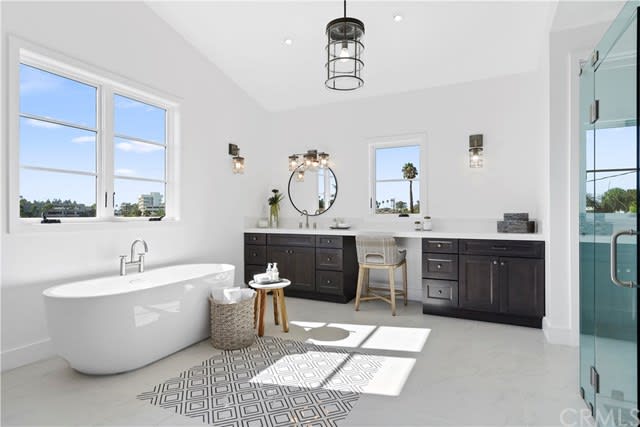 417 Holmwood, Newport Beach