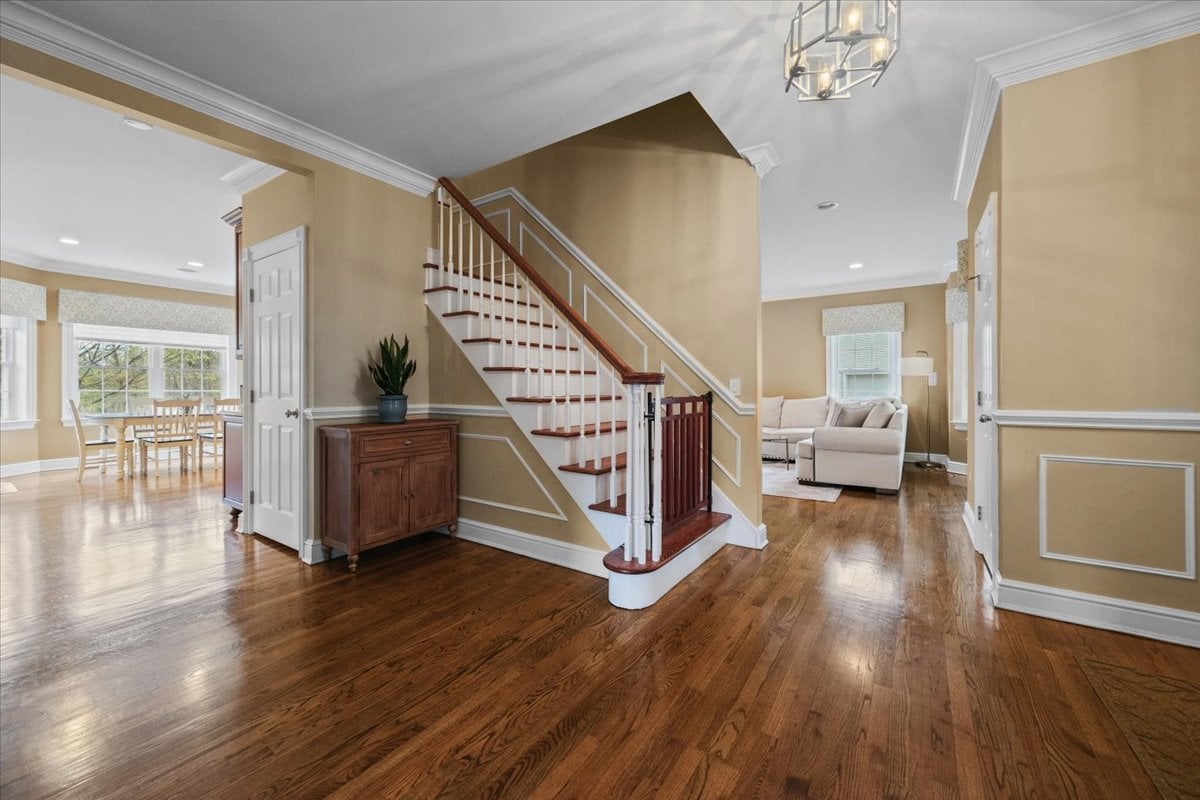 129 Scenic Drive West