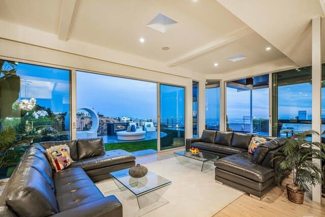 Ridge Crescent