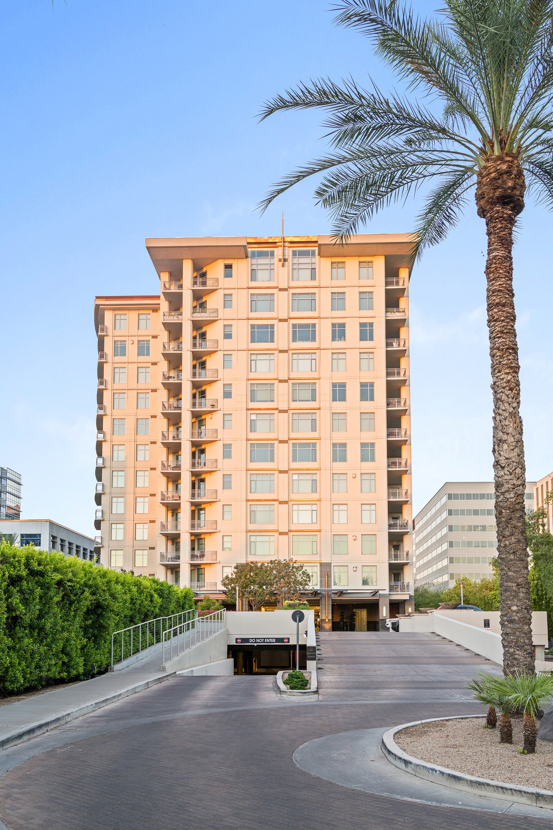 2211 E CAMELBACK Road 902