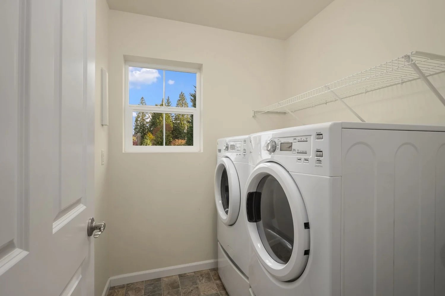 403 203rd Pl SW