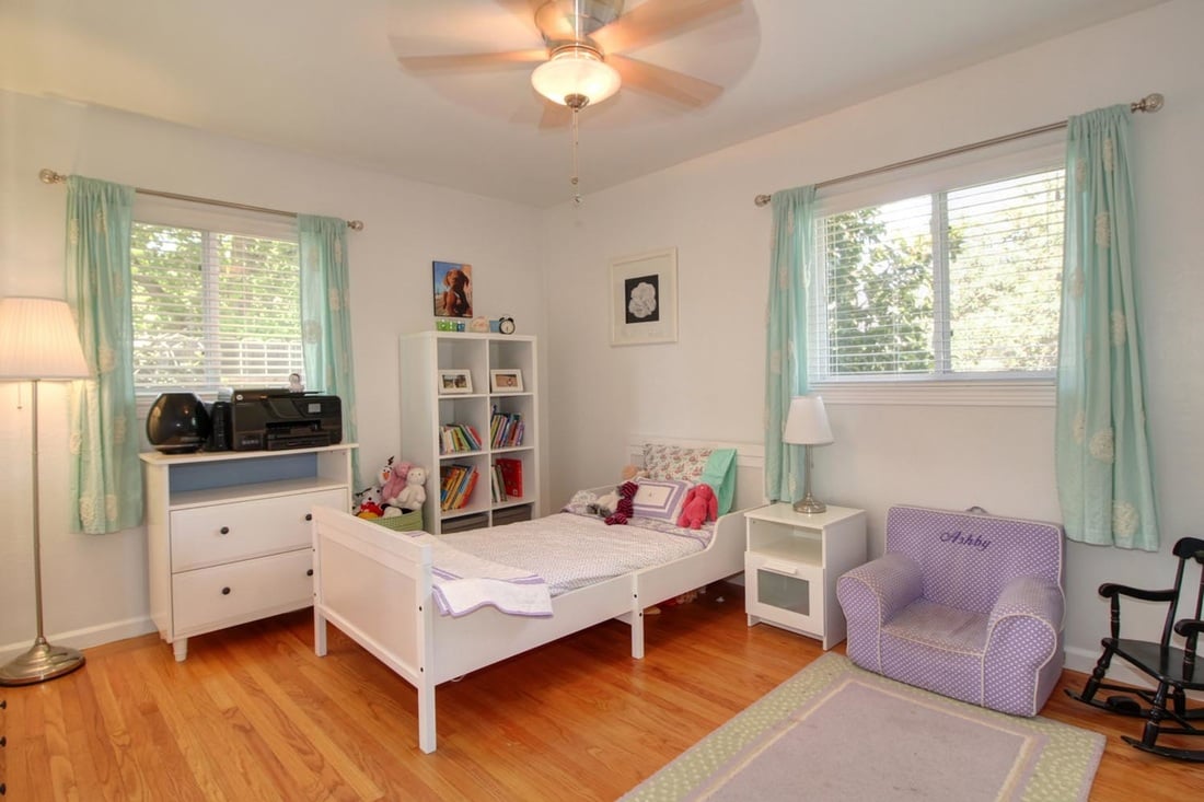 Just Listed! Updated Gorgeous South Land Park Beauty!