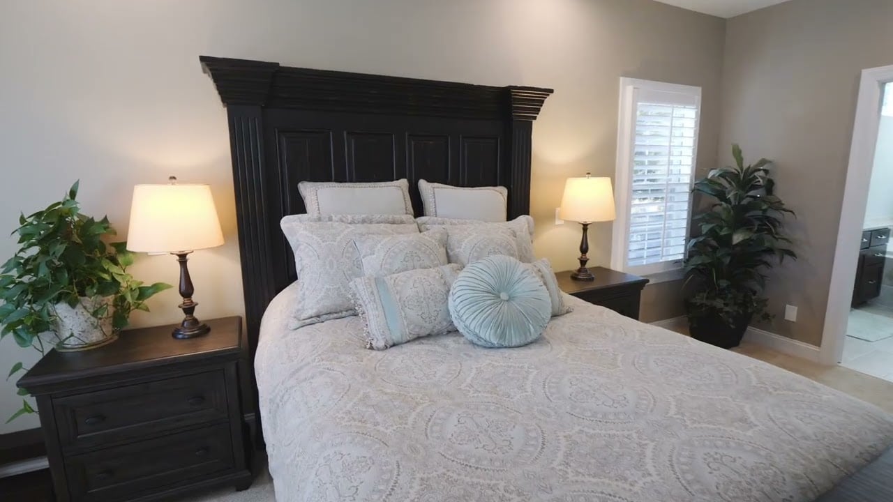 218 Glenmoor Dr