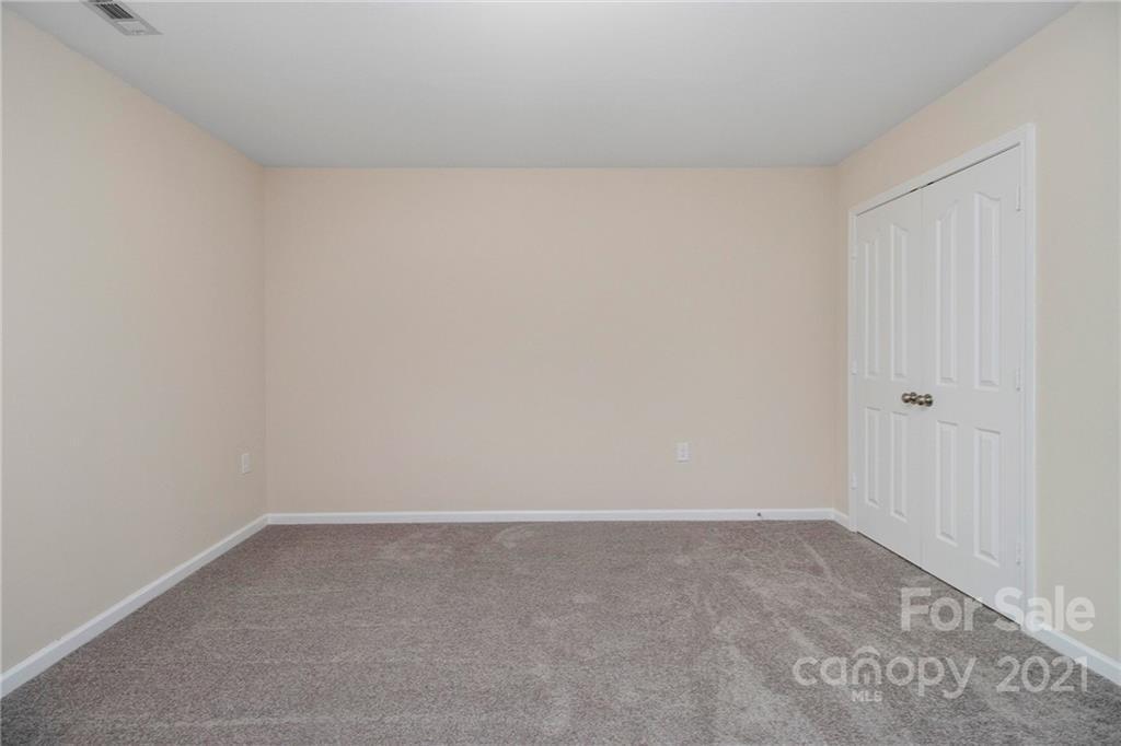 9636 Eagle Feathers Dr