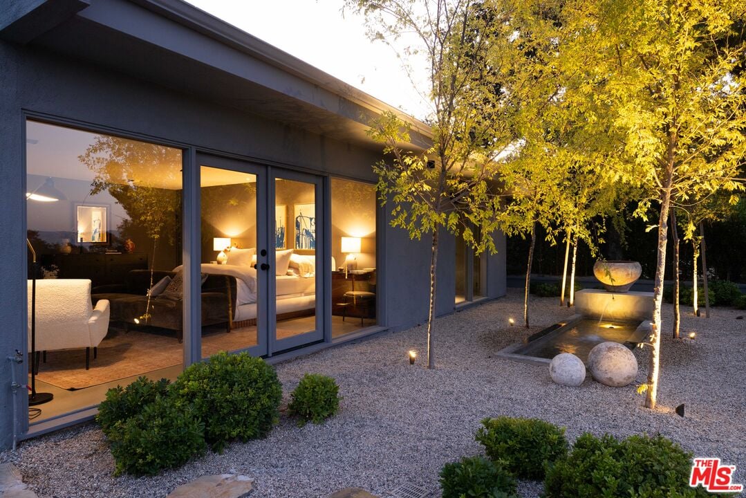 Crownfall Reserve, Edwin Dr, 90046