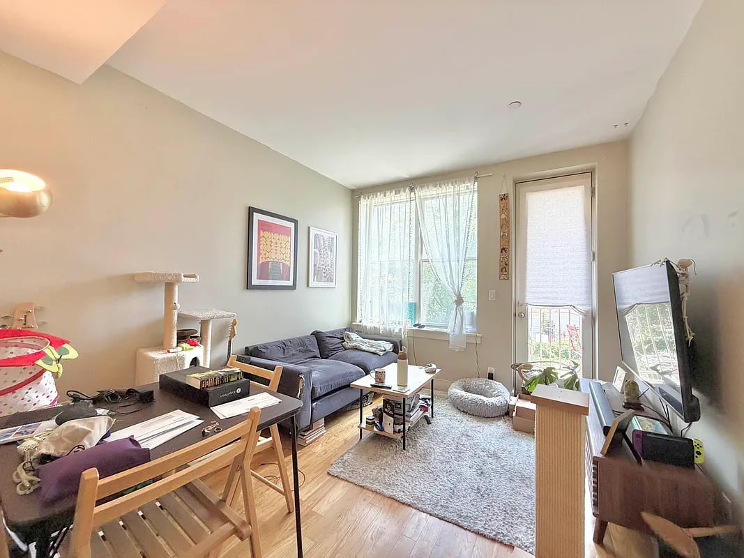 22 Fayette Street 3R