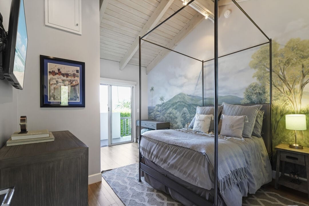 Solis Vista, Serra Rd, 90265