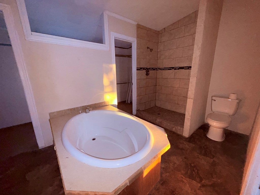 183 Canal Dr