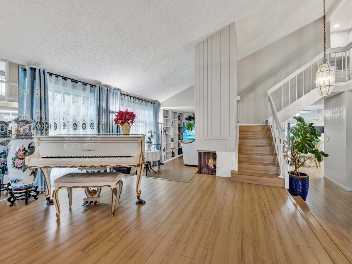 5 Signs It May Be Time to Reconsider Your Orange County Home's Asking Price