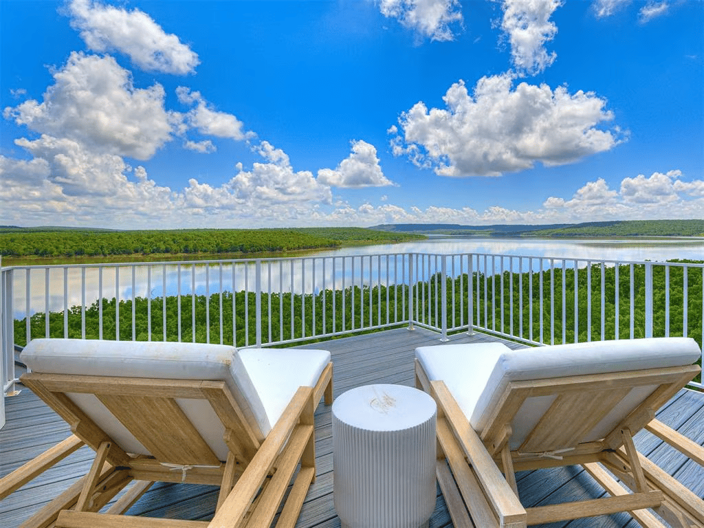 Unveiling Ultimate Lakeside Luxury: 102 Lower Greenway at Carlton Landing