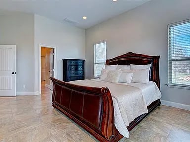 390 Teal Lane