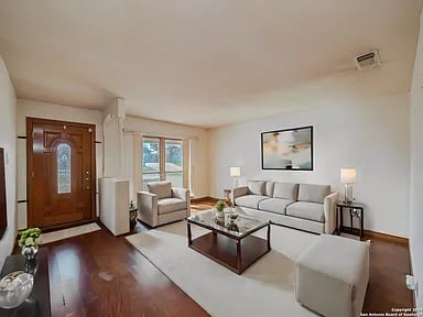 447 Solar Dr