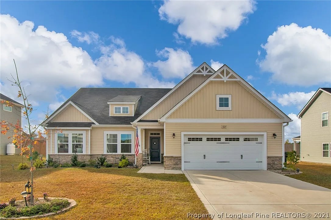 3221 Hunting Lodge Rd