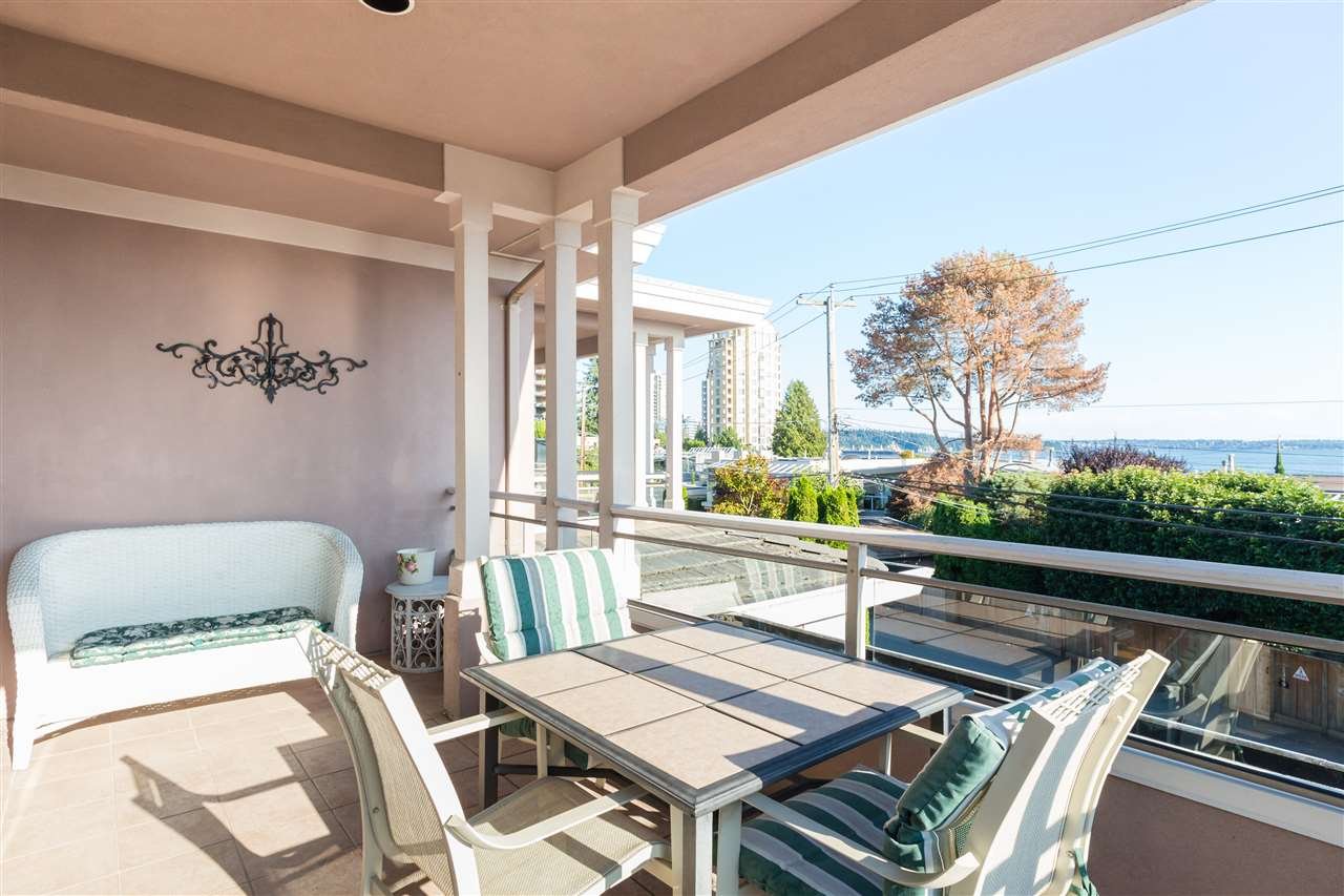 2352 Marine Dr