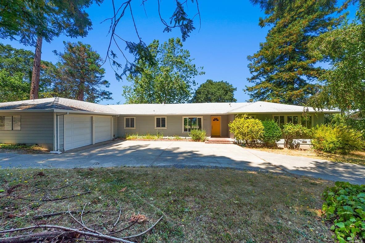 8744 Barnett Valley Rd. 