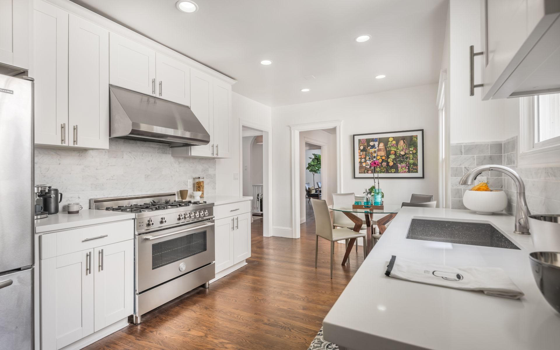 26 Cervantes Blvd