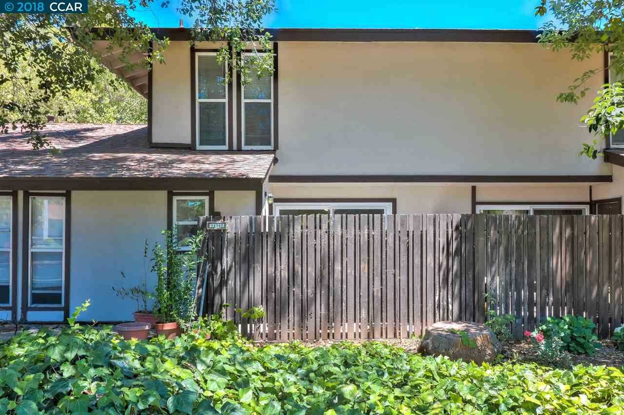 5434 Roundtree Ct Unit B