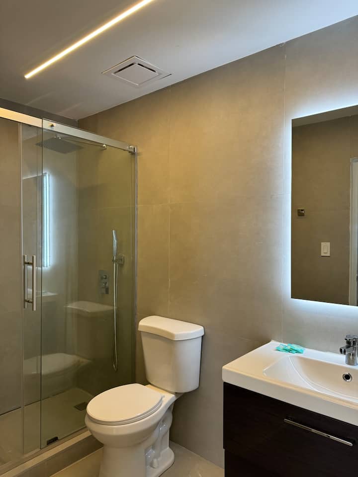 Beach House Apt 8 • King Studio w/ Kitchenette - Airbnb