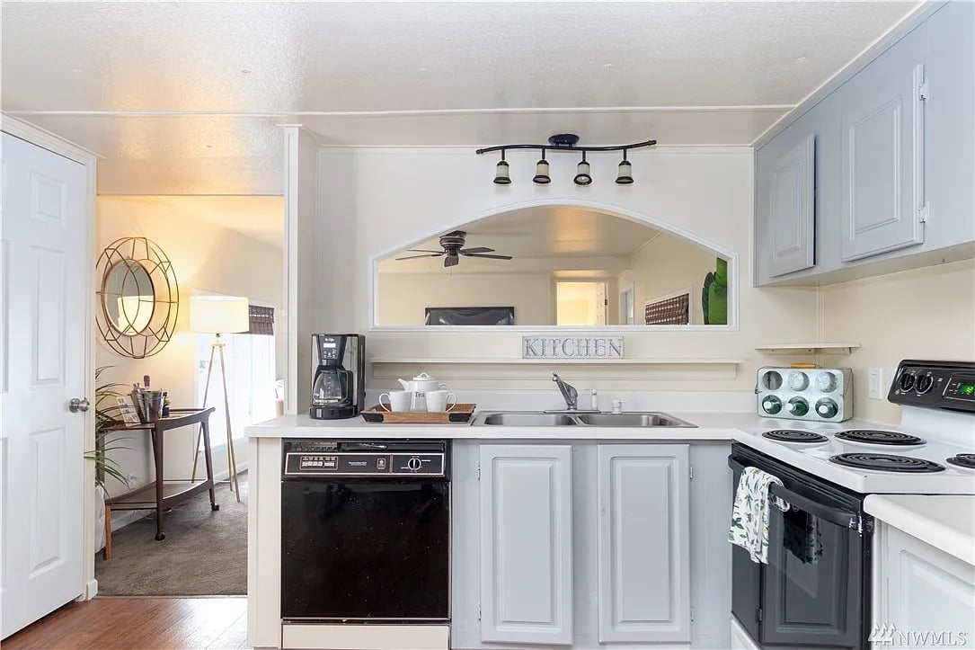 8730 206th St SE TRAILER 27