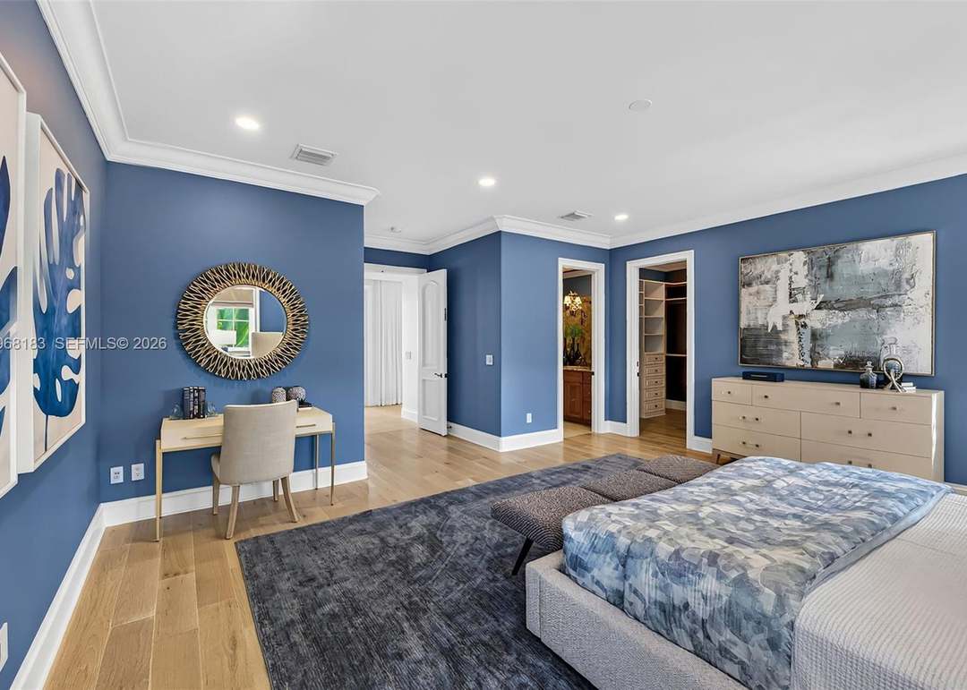 628 Coral Way
