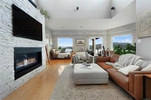 408-6591 Lincroft Rd
