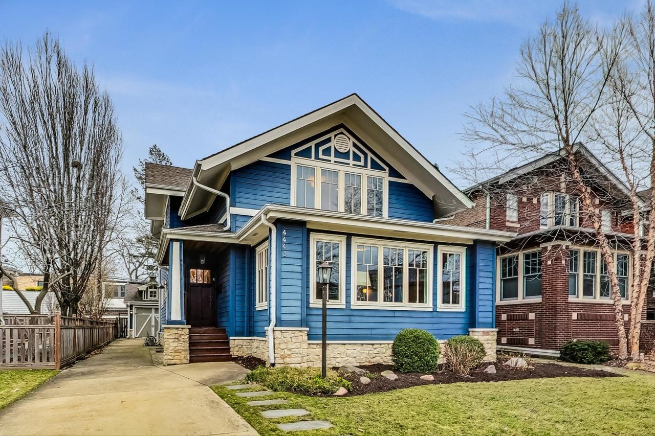 4443 N Mozart ST