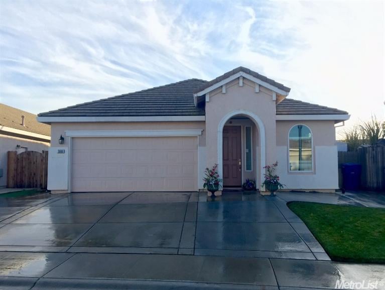 3069 Tintorera Wy