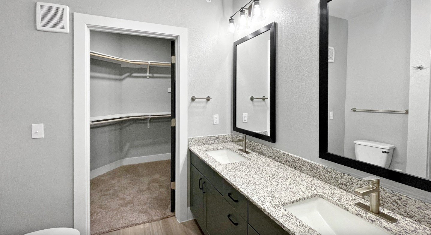 Spacious 2-floor living in NE Austin with up to 8-weeks free!