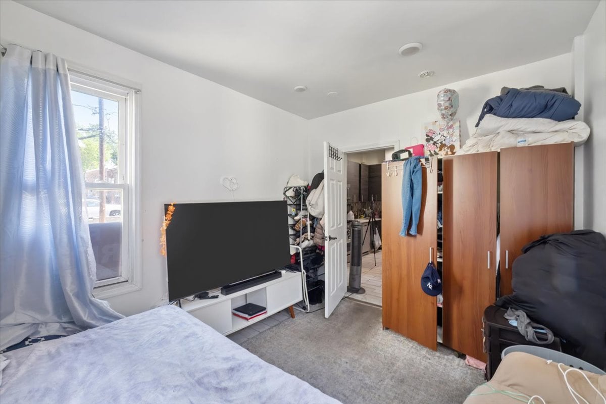 6245 Kennedy Boulevard, North Bergen, NJ
