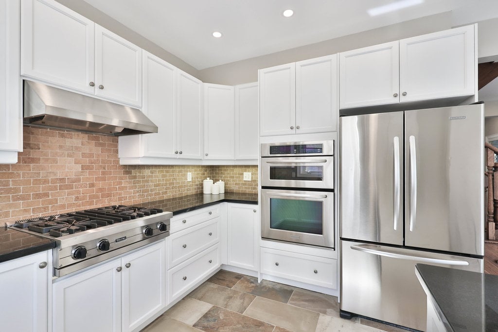 2151 Bingley Cres