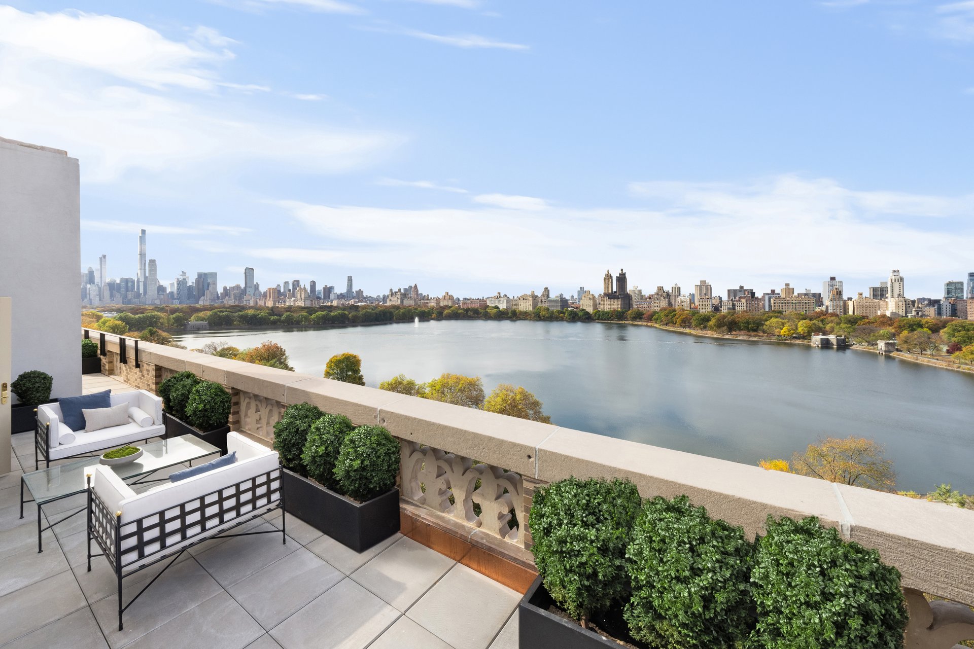 1120 Fifth Avenue, PHB