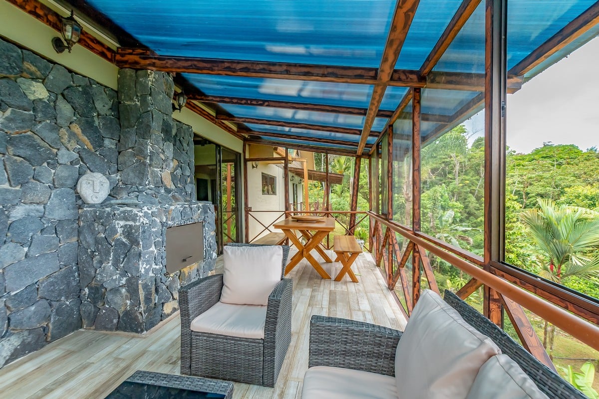 1.8 ACRES – 4 Bedroom Panoramic Ocean & Mountain View Paradise Home Tucked Away in Complete Privacy With Tropical Gardens & Fruit Trees!!!