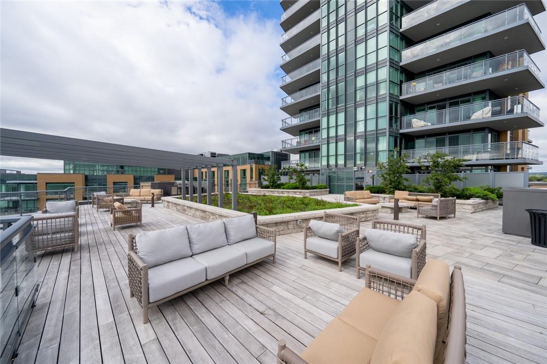 505-2060 Lakeshore Rd