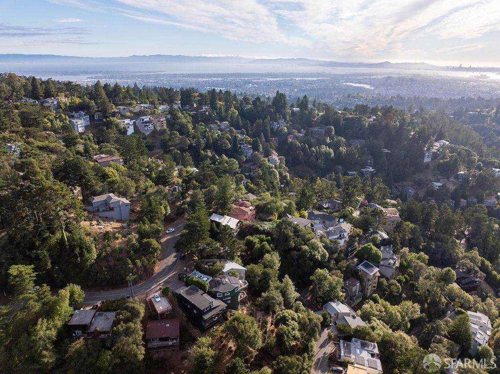 8727 Skyline Boulevard