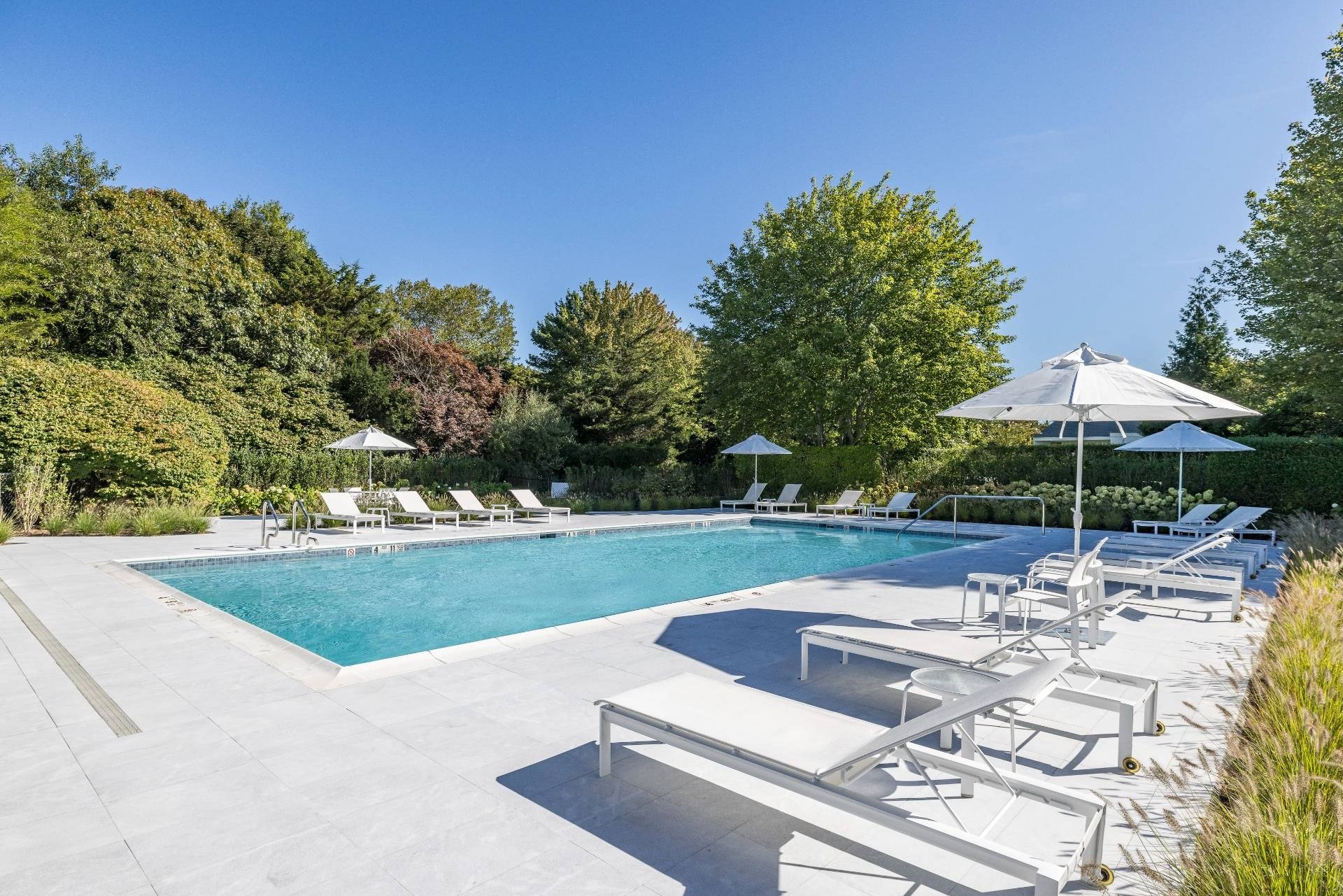 7 Cove Point Court