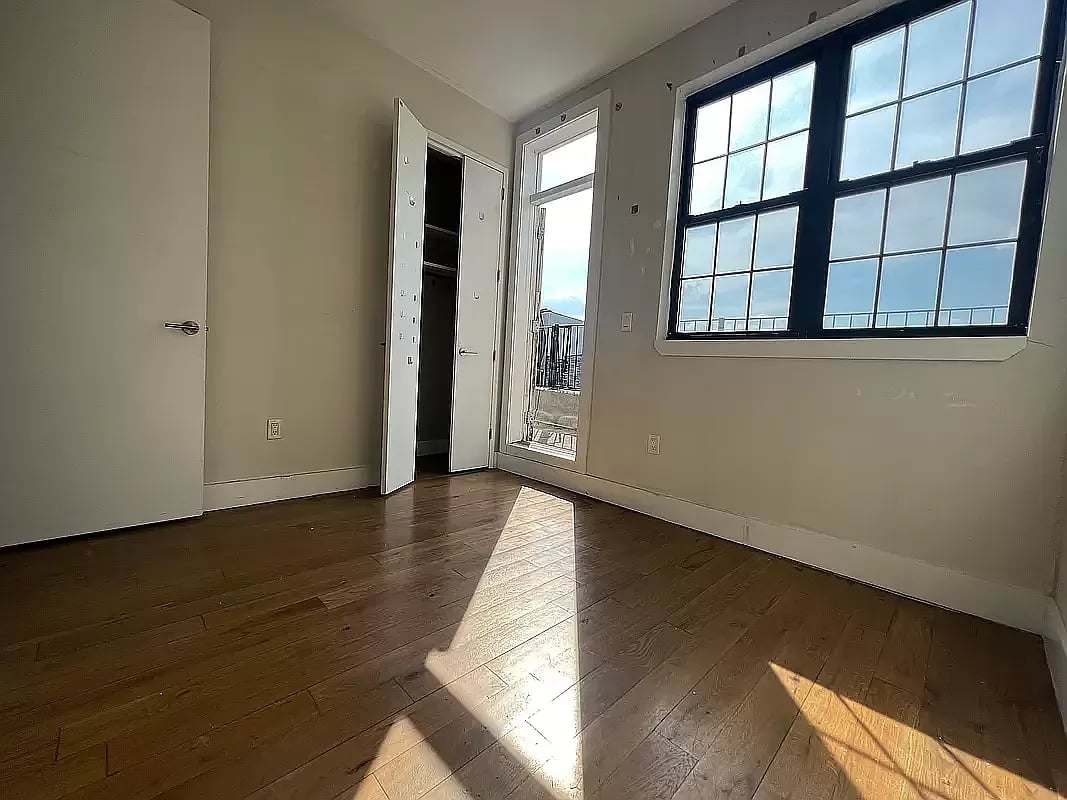 170 Suydam Street #4R