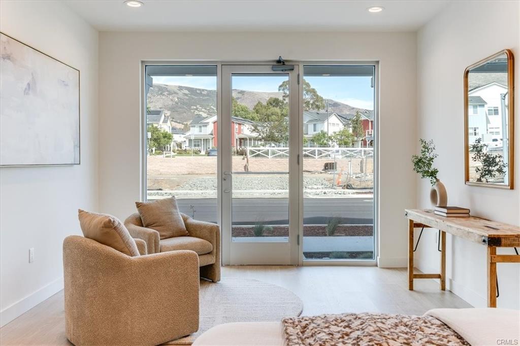 1198 Tiburon Way