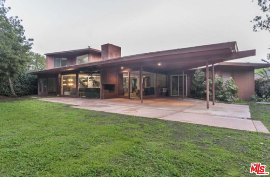 11492 Thurston Cir