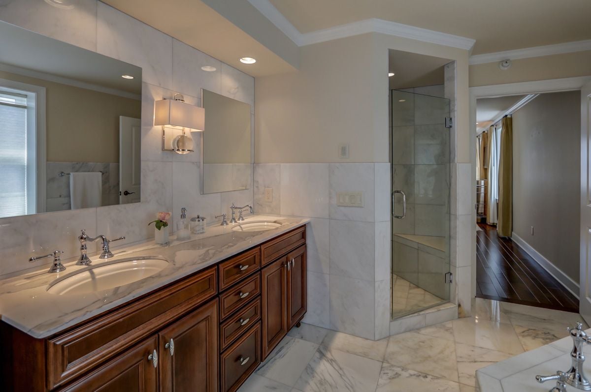 Exclusive Offering: Loraine Penthouse #1007