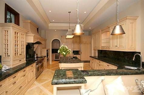860 S Ocean Blvd