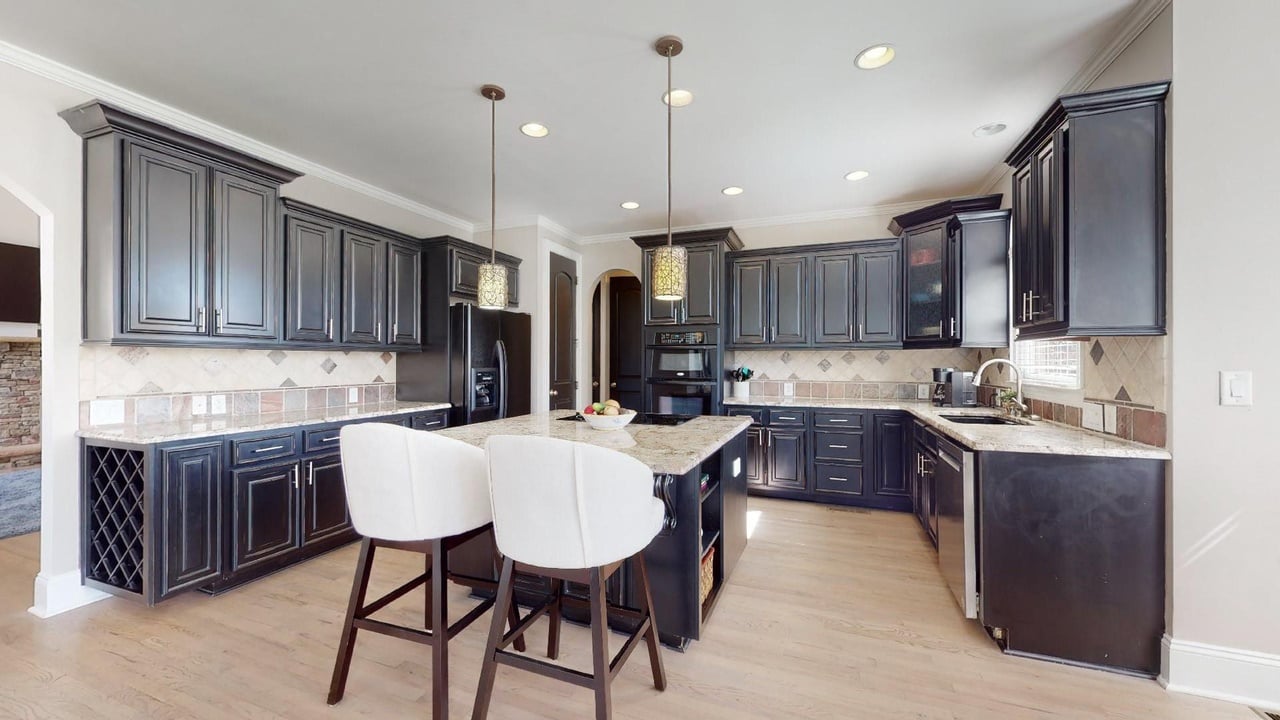 3001 Ainsdale Dr