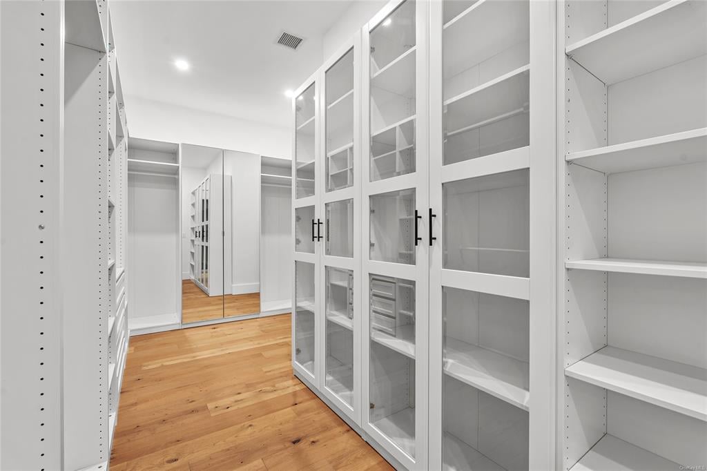 587 Caledonia Rd