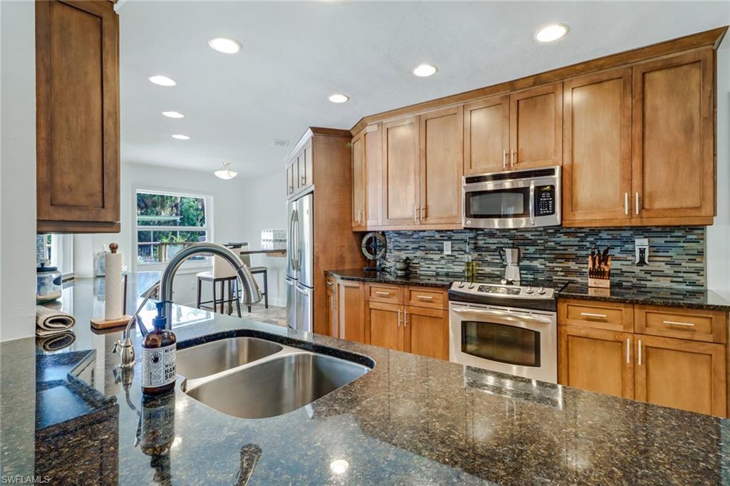 2960 70th St SW