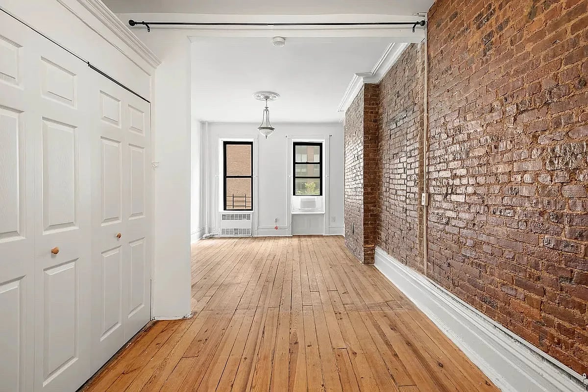 208 East 90th Street 4E