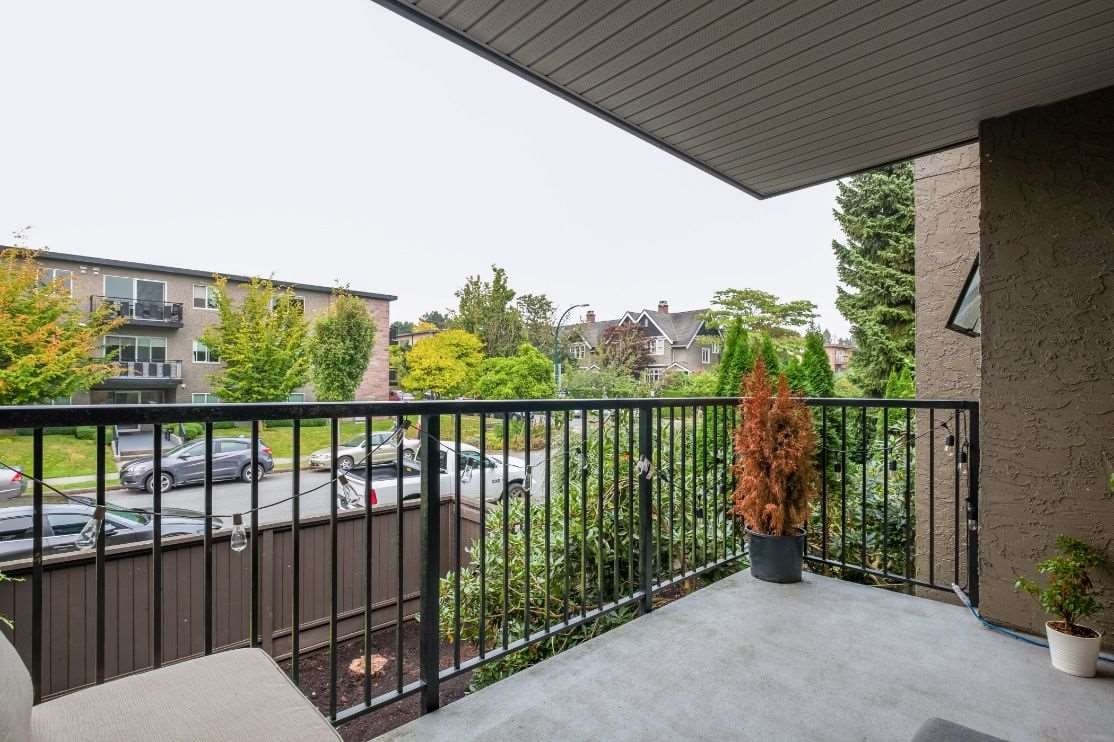 288 E 14th Ave, #206
