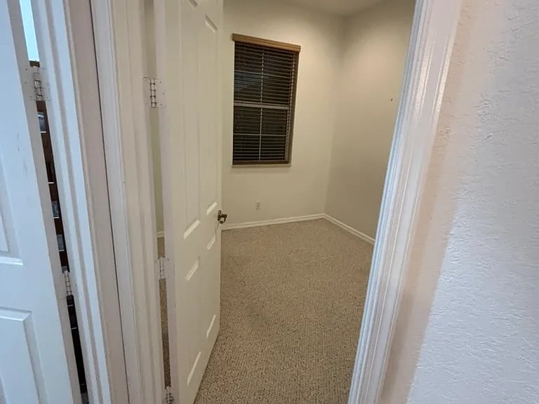 4254 W Main St